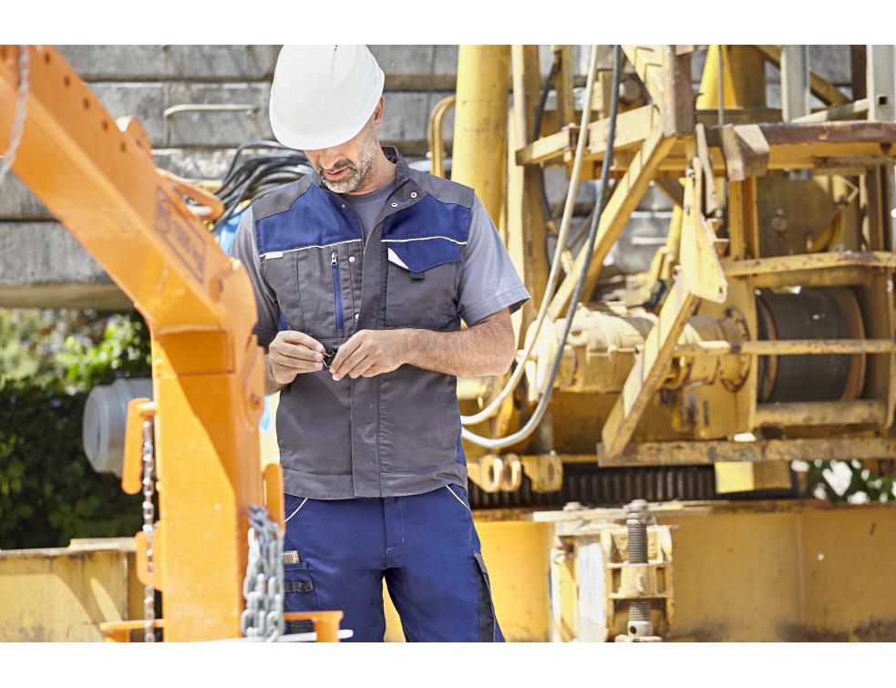 Des vêtements professionnels adaptés aux fortes chaleurs estivales